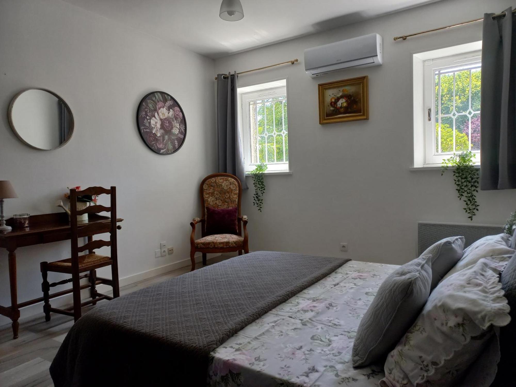 Domaine De Fontsauzine - Gites Et Chambre D'Hotes Genouille  Luaran gambar