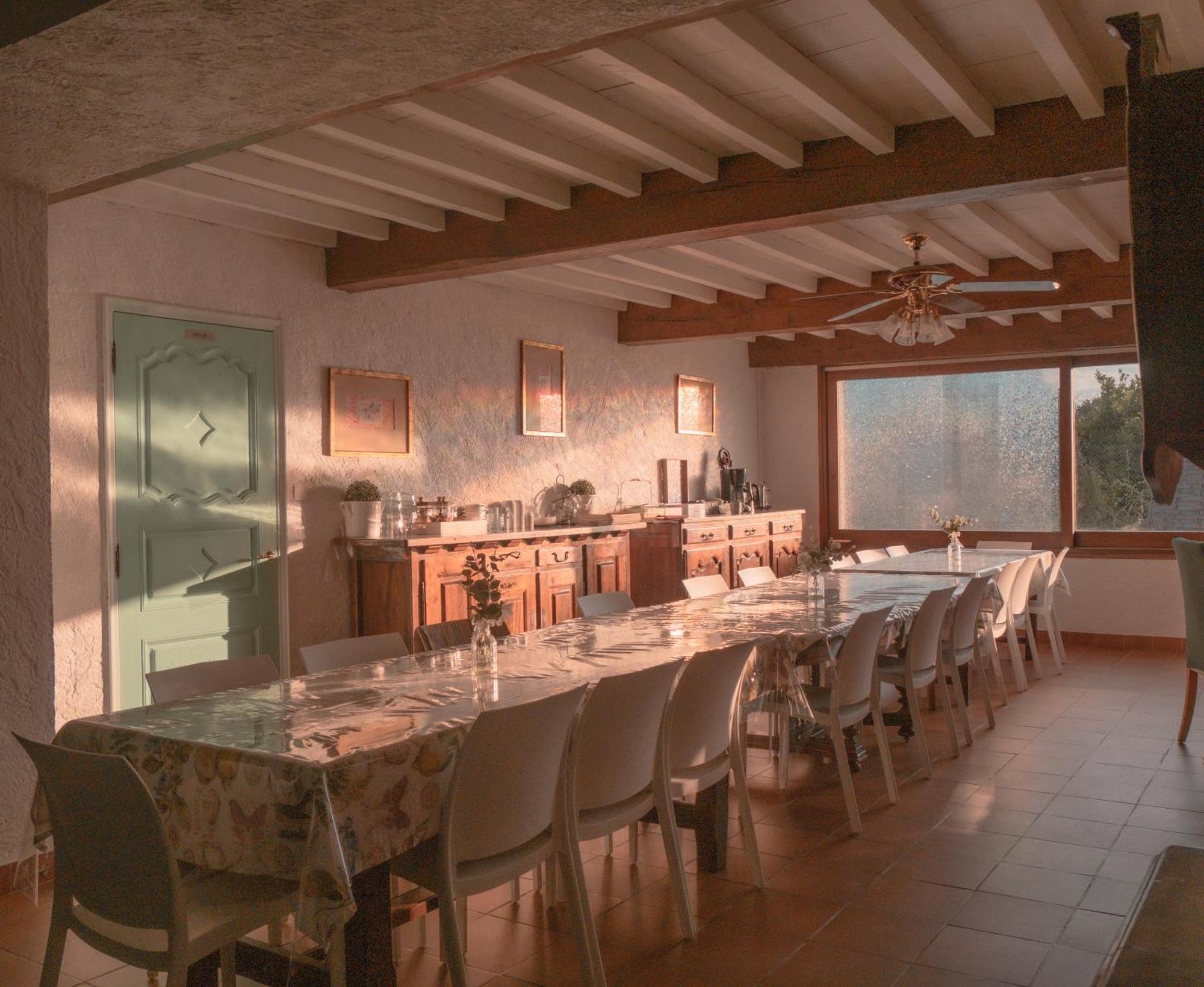 Domaine De Fontsauzine - Gites Et Chambre D'Hotes Genouille  Luaran gambar