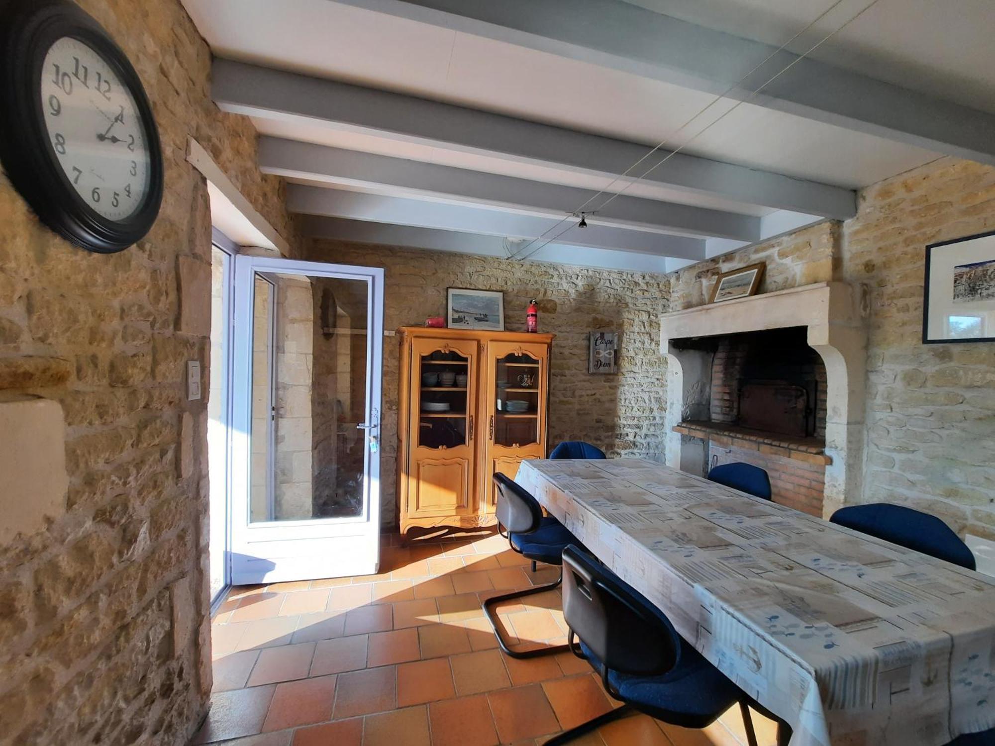 Domaine De Fontsauzine - Gites Et Chambre D'Hotes Genouille  Luaran gambar